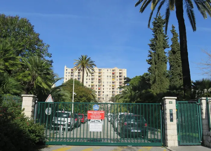 Nord 2 Pieces Calmes,wifi,clim,balcon,parking Apartment Nizza