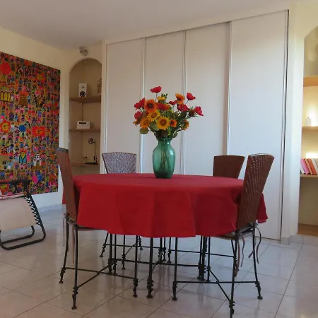 Nord 2 Pieces Calmes,wifi,clim,balcon,parking *