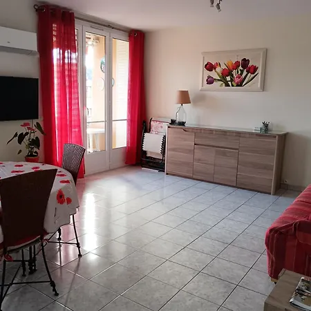 Nord 2 Pieces Calmes,wifi,clim,balcon,parking Nice