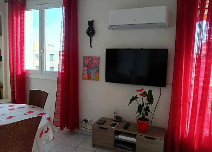 Nord 2 Pieces Calmes,wifi,clim,balcon,parking דירה ניס